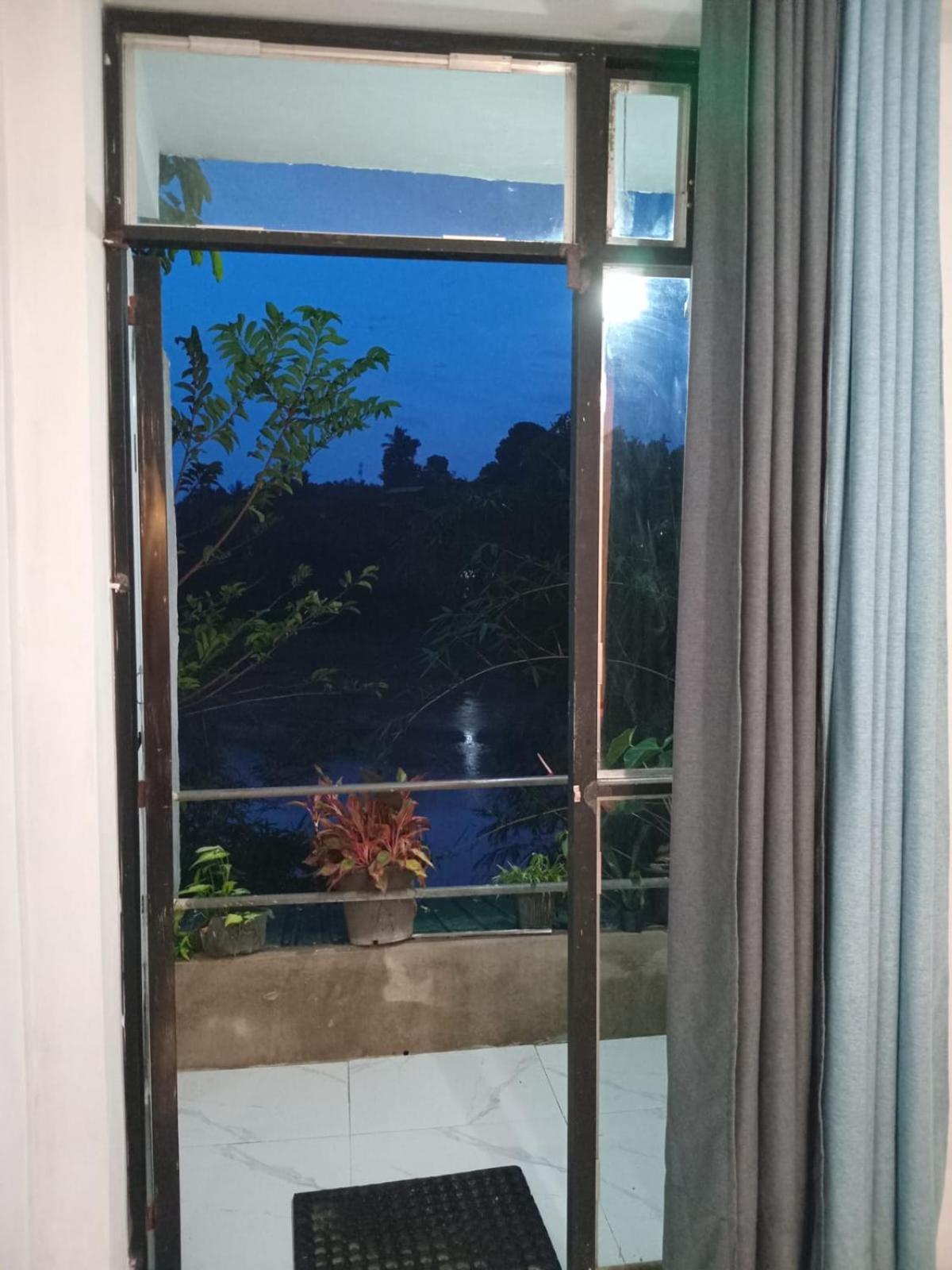 Sadhara River View Lodge Kandy Exterior foto